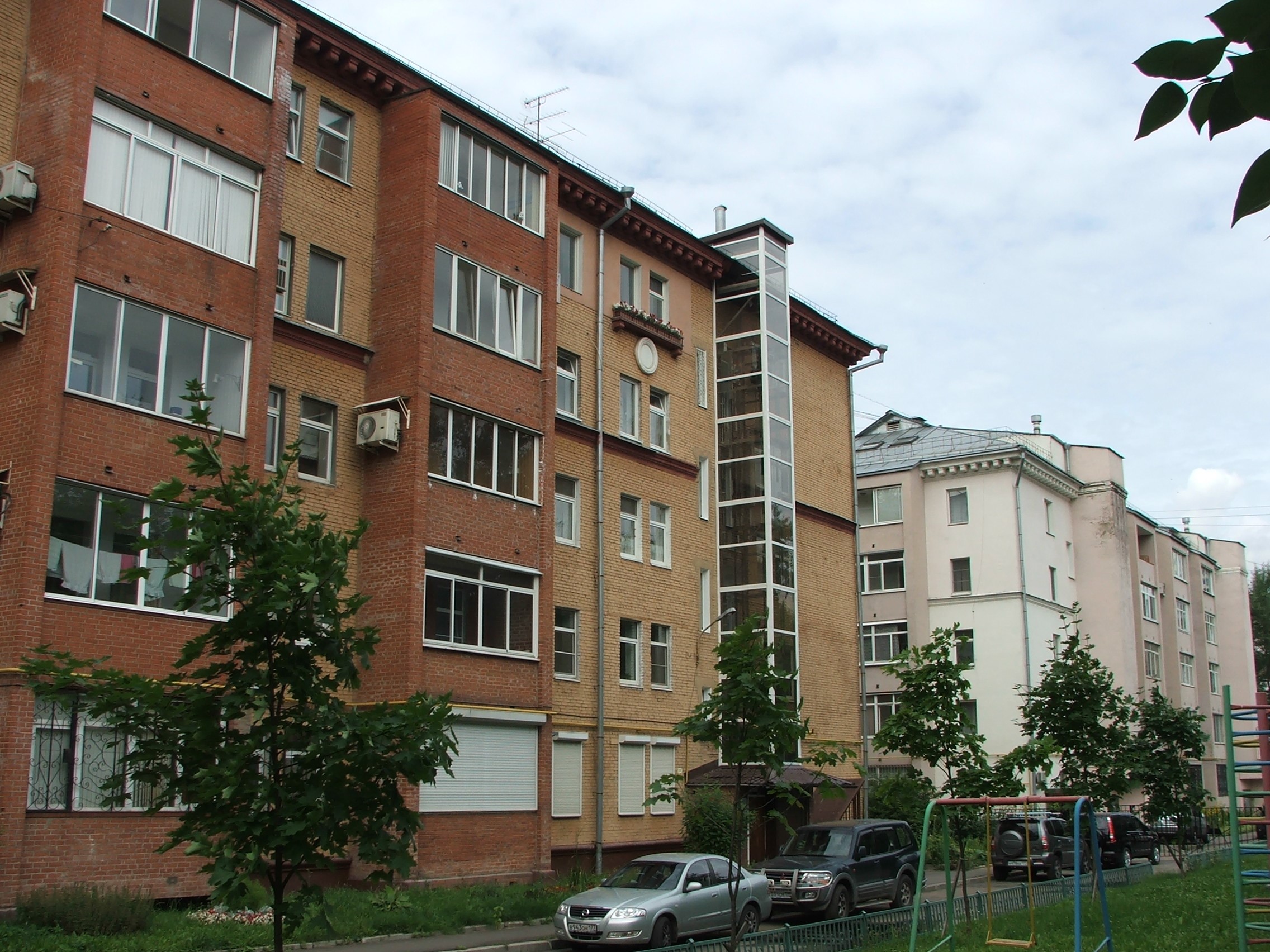 Монтаж лифта УКРиС г. Москвы