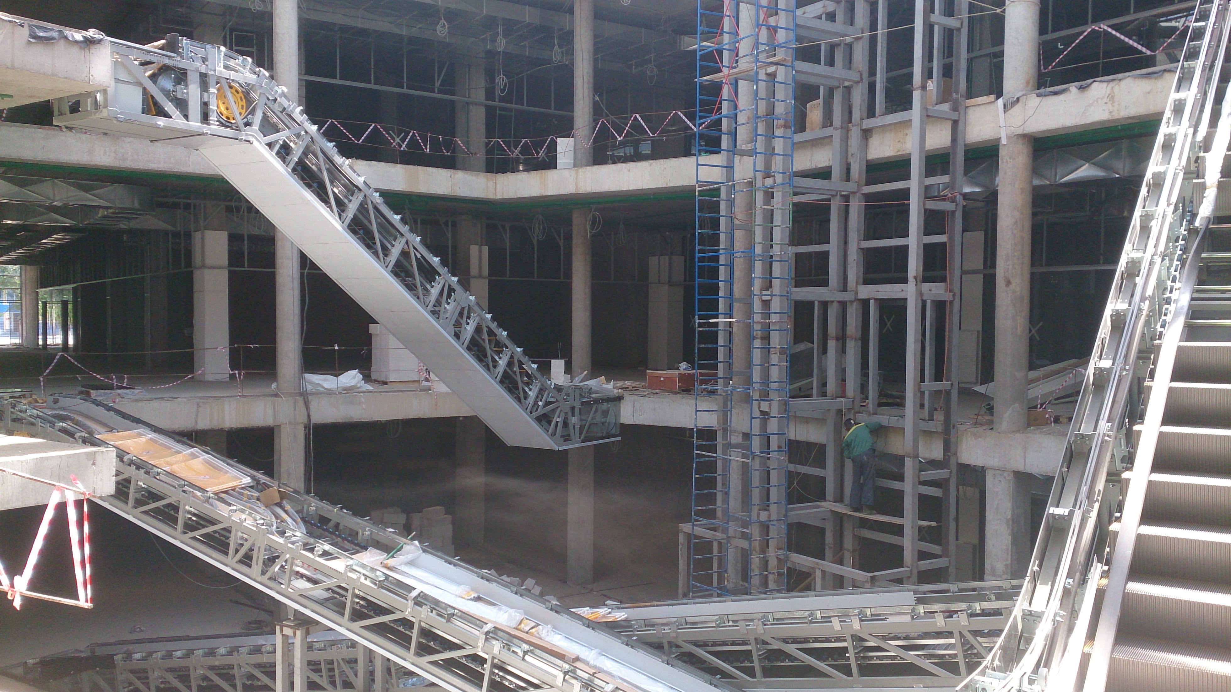 Монтаж эскалаторов 1